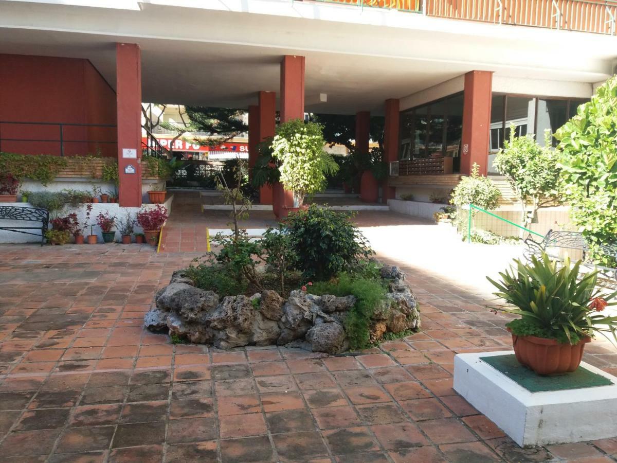 El Limonero Apartment Фуeнхирола Екстериор снимка